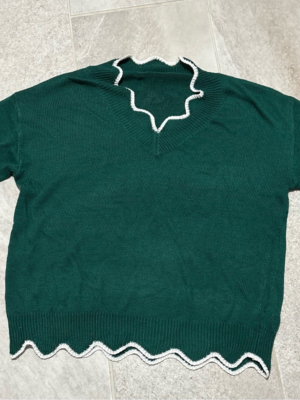 SHEIN Emerald Green V-Neck Sweater with White Scalloped Trim